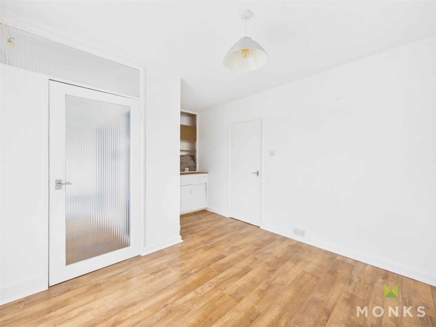 6 Portland Crescent, Shrewsbury, SY2 5NE Let Agreed